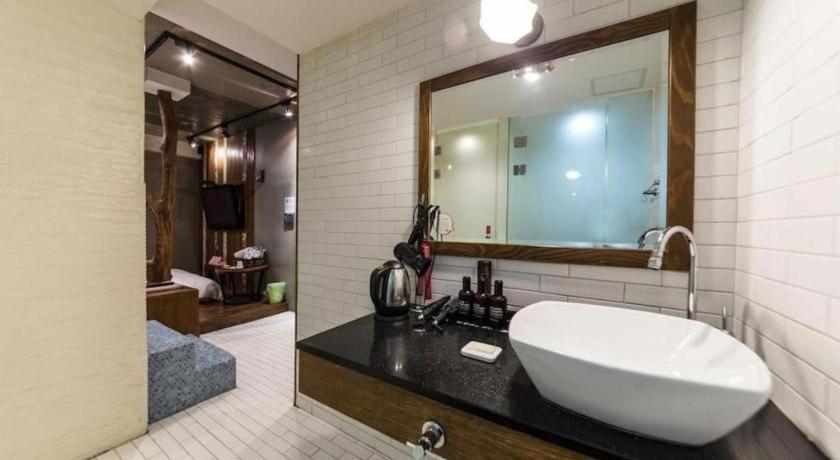 Yaja Yeongdeungpo motel Seoul