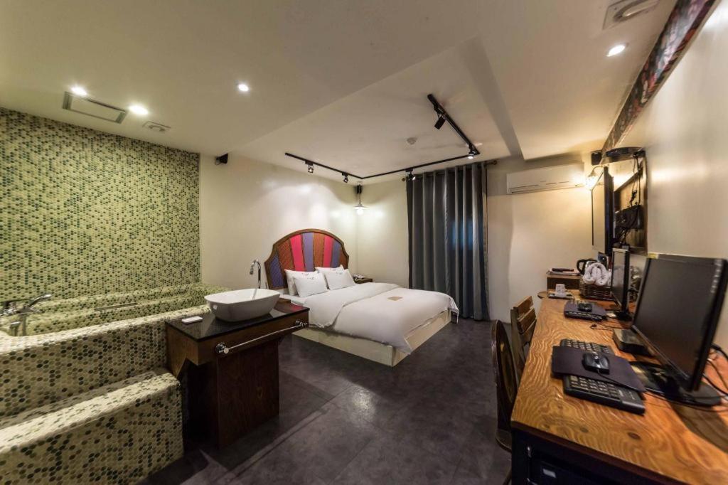 Yaja Yeongdeungpo Motel