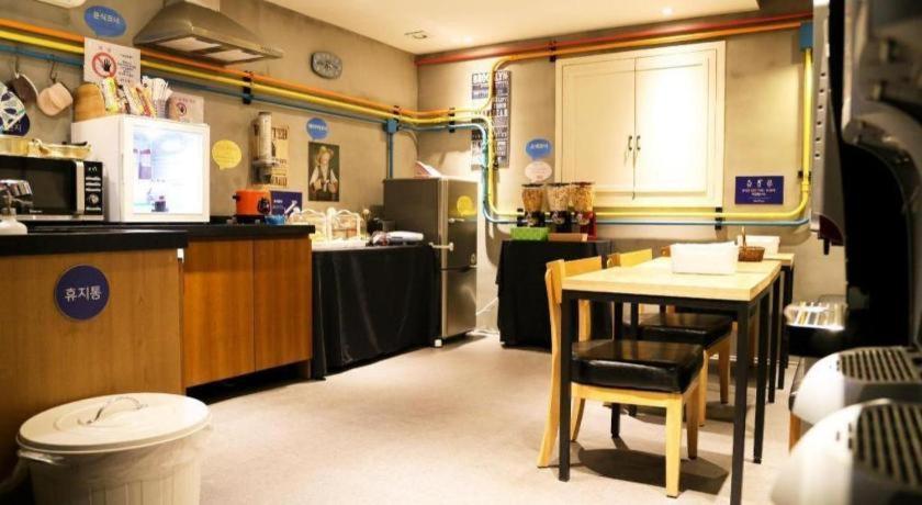 Motel Yaja Yeongdeungpo 2*