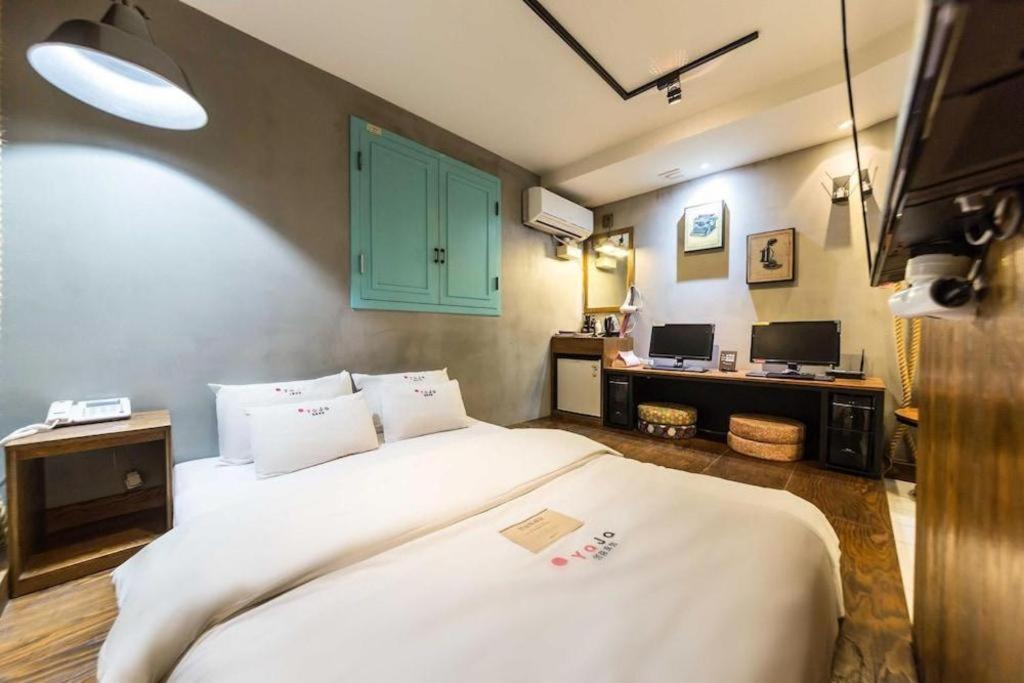 Yaja Yeongdeungpo Motel